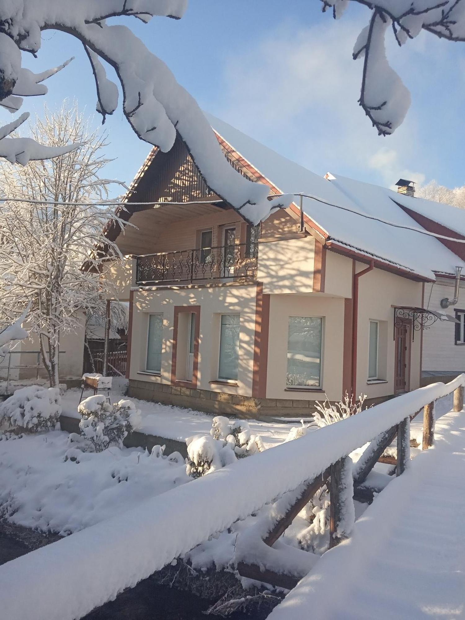 У Олега Hotel Verkhne-Studenyy Ngoại thất bức ảnh